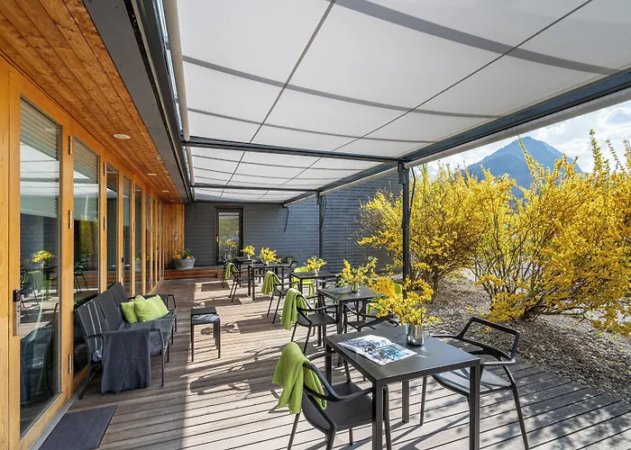 Backpackers Villa Sonnenhof - Hostel Interlaken