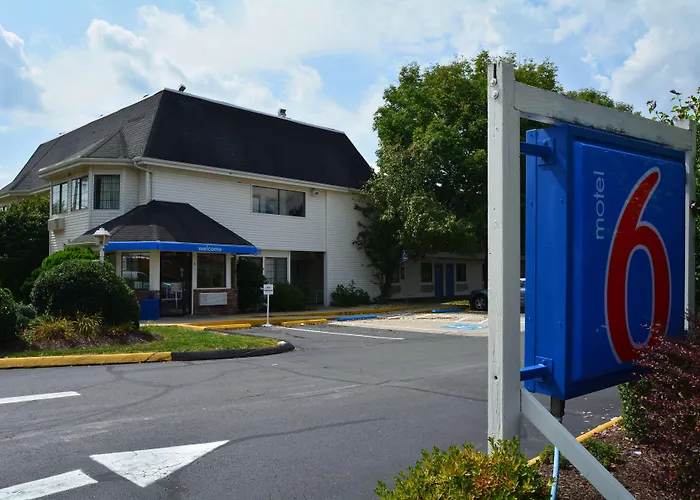 Motel 6-Wethersfield, Ct - Hartford