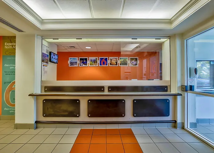 Motel 6-Burlington, On - Toronto West - Oakville