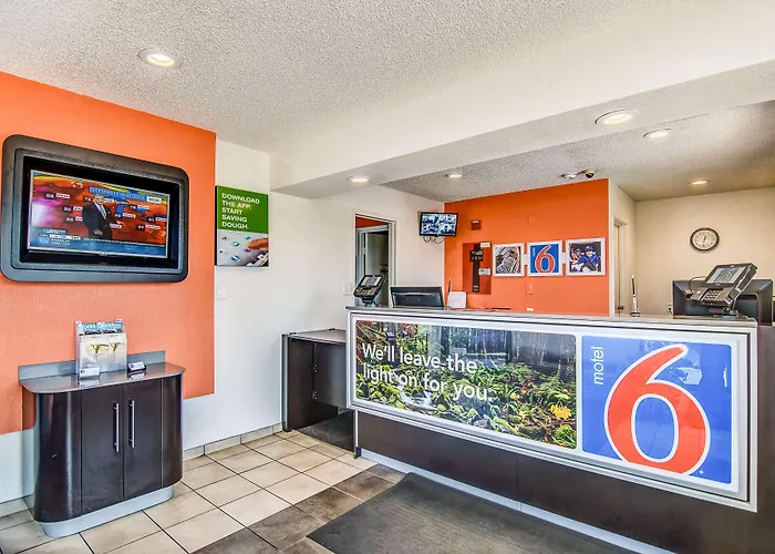 Motel 6-Stockton, CA - Charter Way West