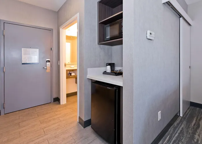 Hampton Inn&Suites Palm Desert