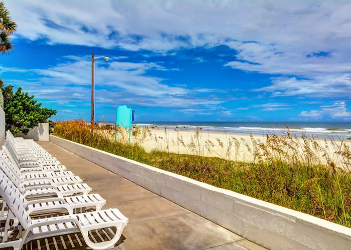 Bahama House - Daytona Beach Shores
