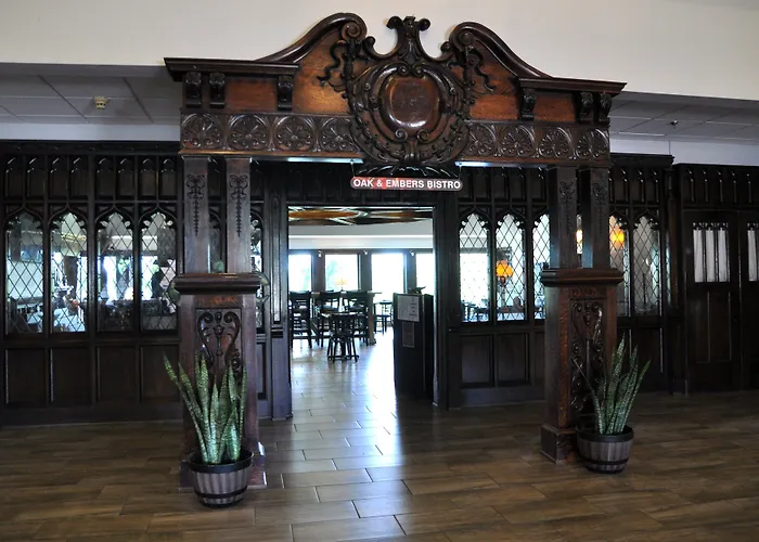 Riverview Inn & Suites, An Ascend Collection Hotel