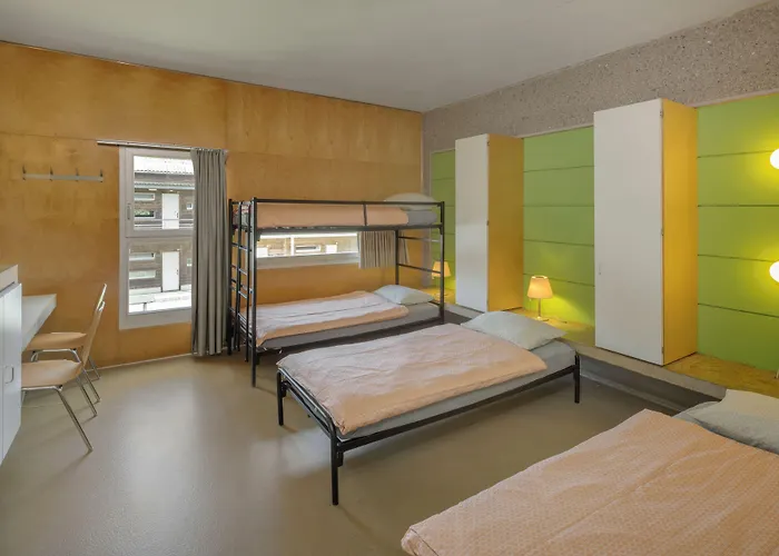 Lausanne Youth Hostel Jeunotel