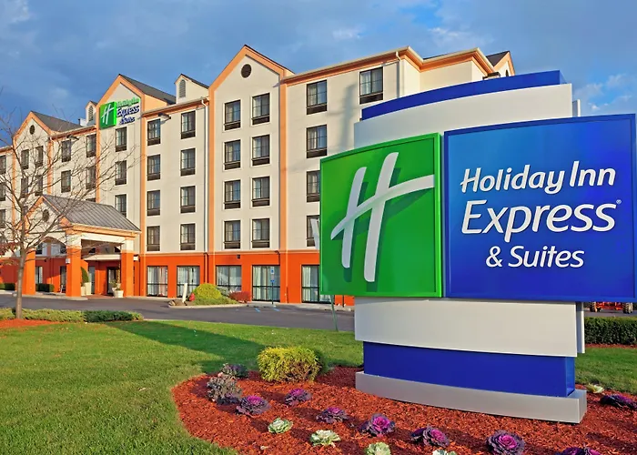 Holiday Inn Express Hotel & Suites Meadowlands Area By Ihg