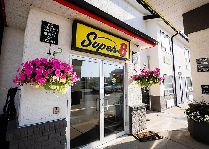 Super 8 By Wyndham Drayton Valley