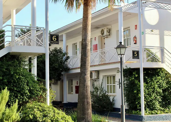 Hotel Jm Jardin De La Reina