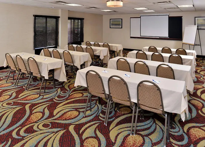 Holiday Inn Express Hotel & Suites Tampa-Rocky Point Island By Ihg