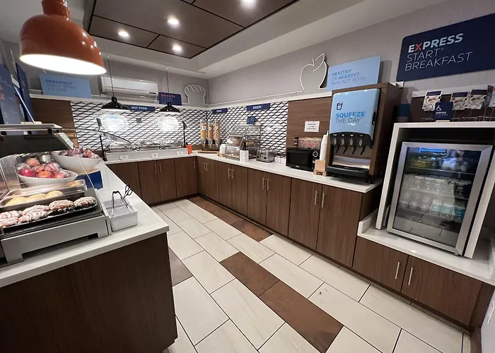 Holiday Inn Express Pittsburgh-Bridgeville By Ihg