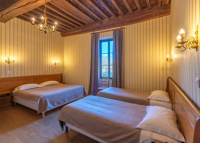 Logis Hotel De La Cloche