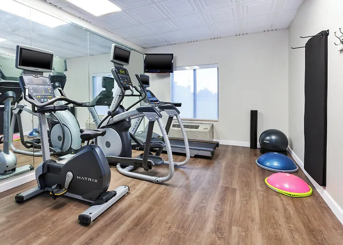 Holiday Inn Express And Suites Three Rivers By Ihg