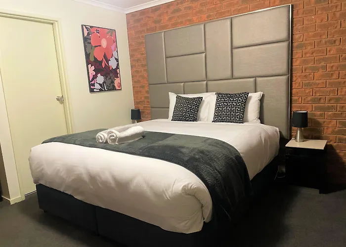 Advance Motel