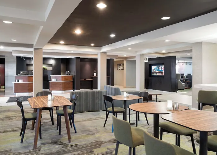 Courtyard By Marriott Princeton