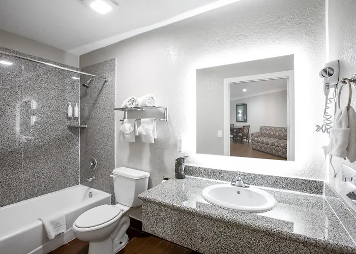 Super 8 By Wyndham Inglewood/Lax/La Airport