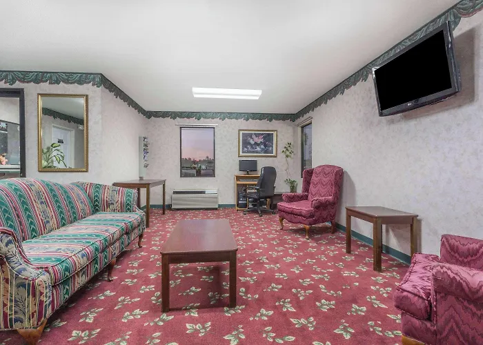 Days Inn By Wyndham Royston