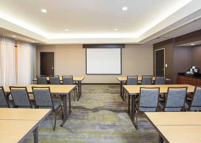 Courtyard By Marriott Boston Westborough