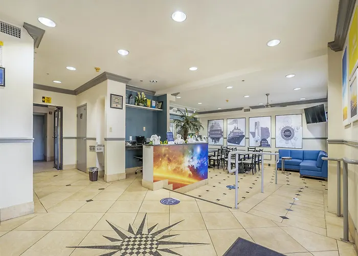 Days Inn & Suites By Wyndham Webster Nasa-Clearlake-Houston