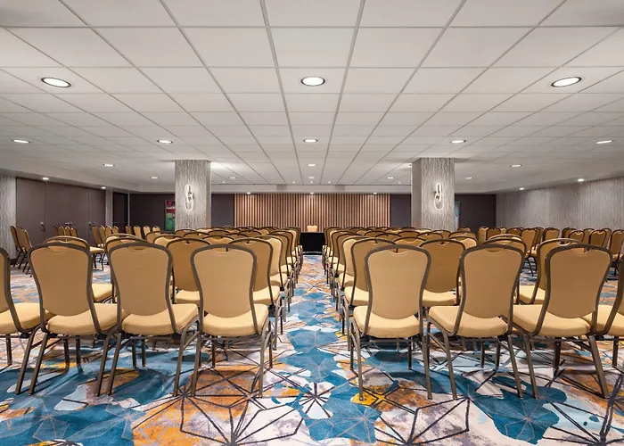 Holiday Inn Toronto Downtown Centre By Ihg