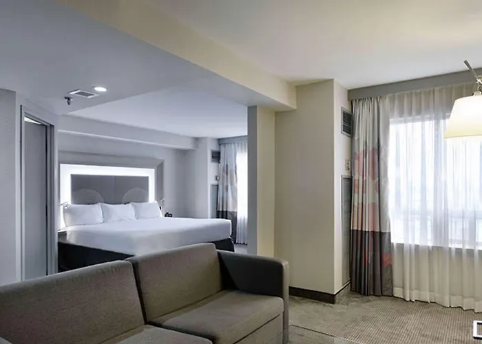 Doubletree By Hilton Ottawa Downtown