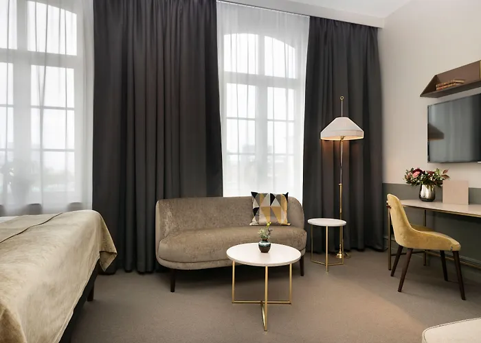 Elite Hotel Savoy