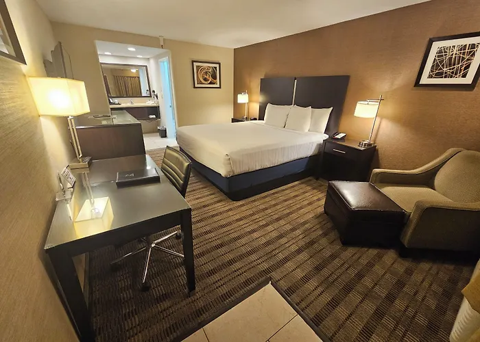 Best Western Pasadena Royale Inn&Suites