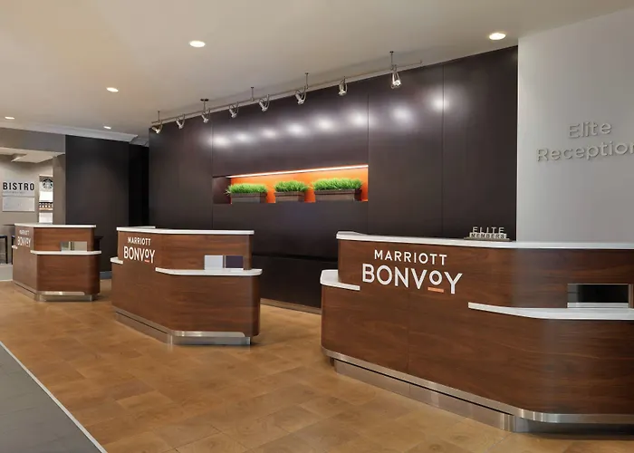 Courtyard By Marriott Toronto Downtown