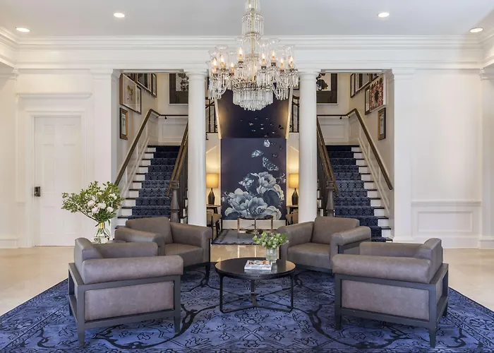 Mills House Charleston, Curio Collection By Hilton