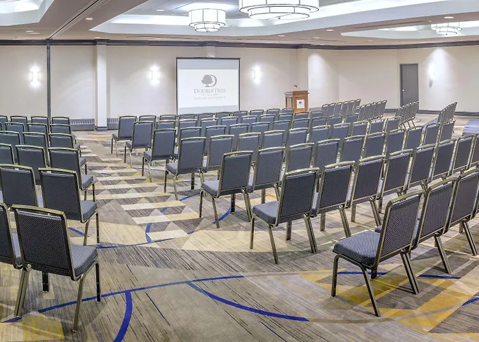 Doubletree By Hilton Boston-Rockland