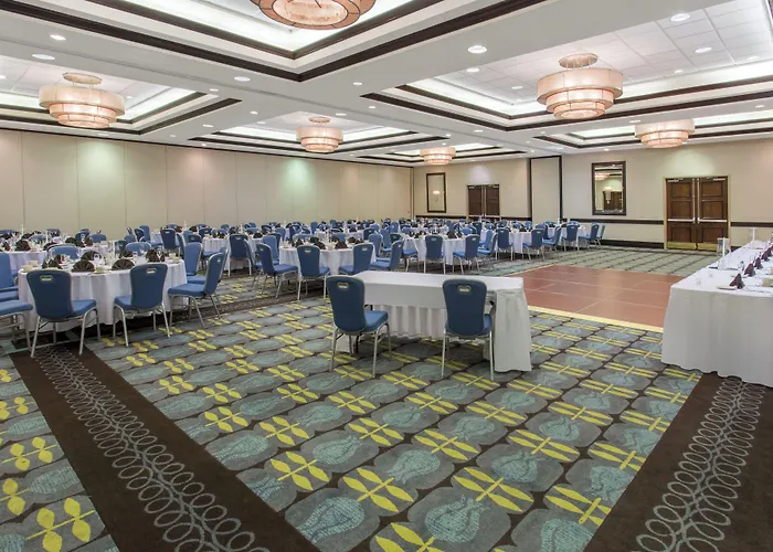 Crowne Plaza Hotel St. Louis Airport By Ihg