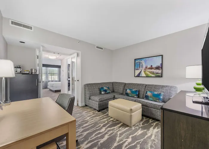Doubletree Suites By Hilton Hotel Huntsville South