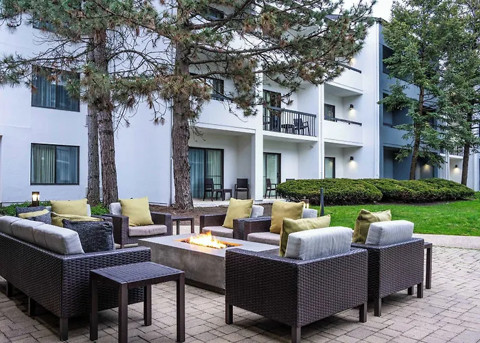 Courtyard Chicago Wood Dale / Itasca