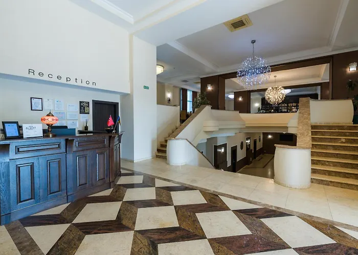 Albert Hotel
