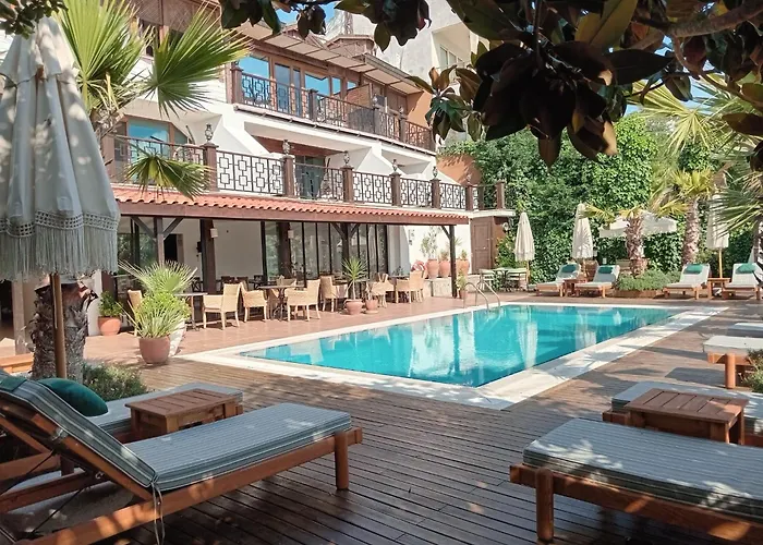 Phellos Suites Boutique Hotel