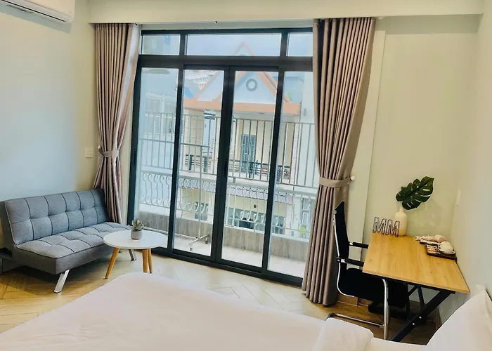 Midmost C22 Apartment