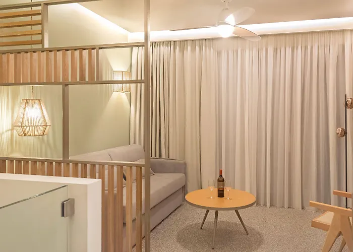 Eco Green Residences & Suites