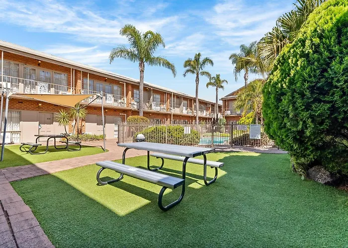 Quality Hotel Melbourne Airport