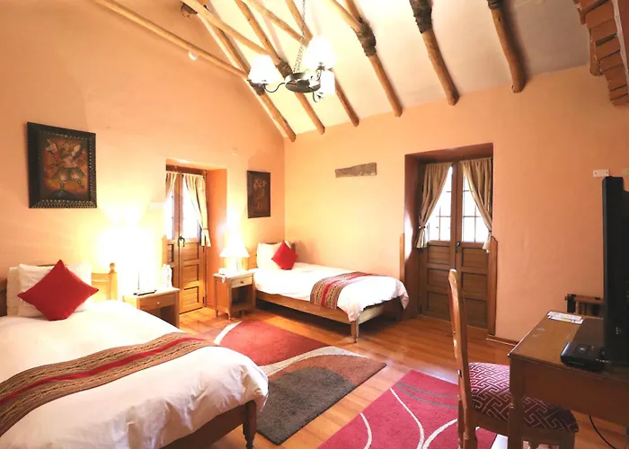 Hotel & Mirador Los Apus