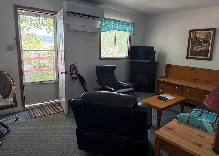 The Fundy Rocks Resort