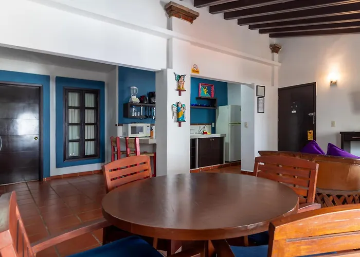 La Iguana Vallarta Lgbt Adults Only - Romantic Zone - Party Clubbing Street
