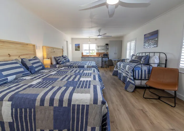 Stilbaai Harbour Inn