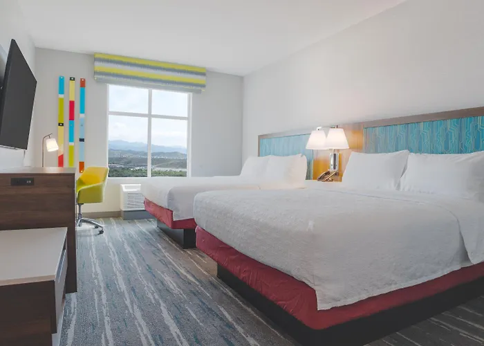 Hampton Inn By Hilton Santa Clarita-Valencia