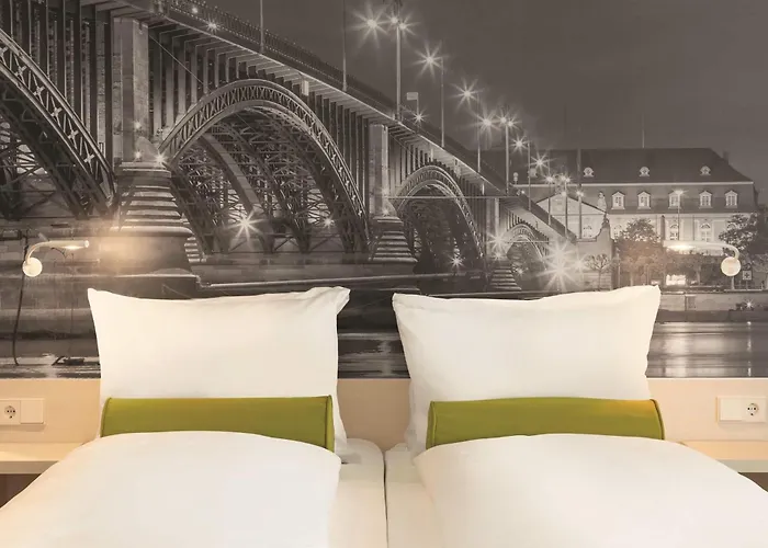 Super 8 by Wyndham Mainz Zollhafen