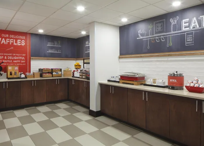 Hampton Inn Charleston-Southridge