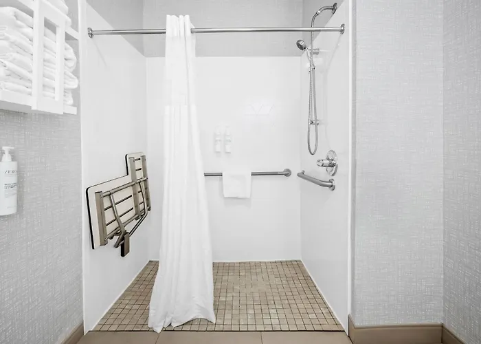Hampton Inn Bloomington West