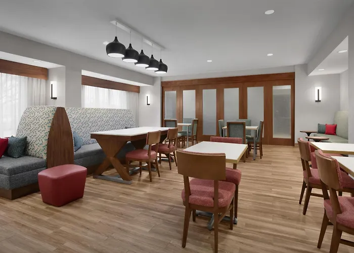 Hampton Inn Yorkville