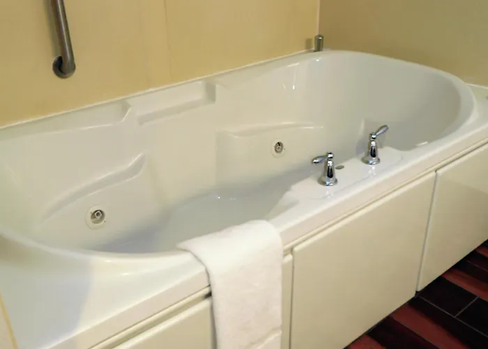 Hampton Inn And Suites Of Lamar