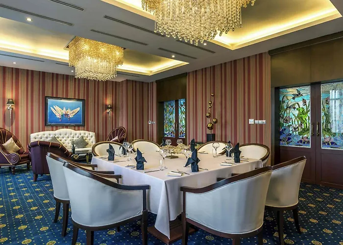 Novotel Yangon Max