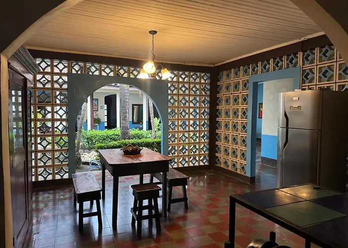 Hostal Harvest House
