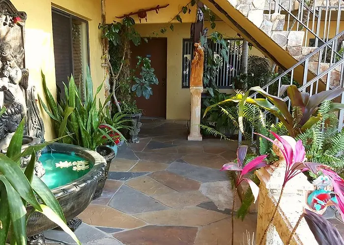 Lago Motor Inn