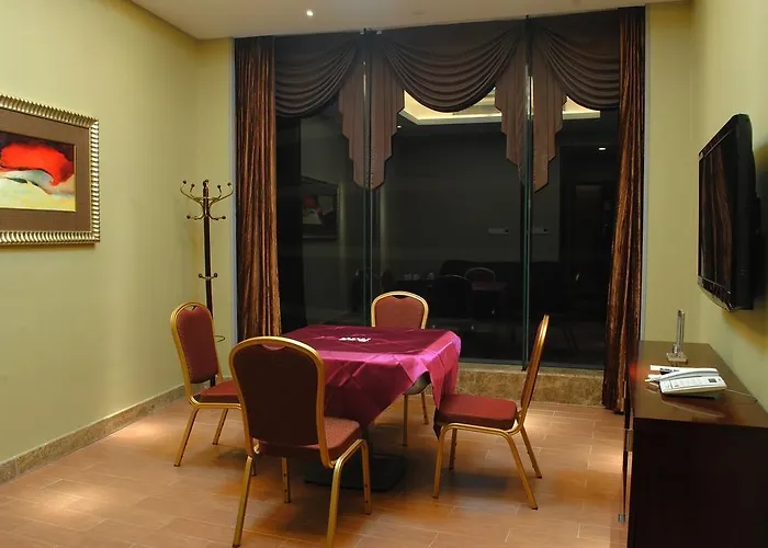 Qingyuan International Hotel
